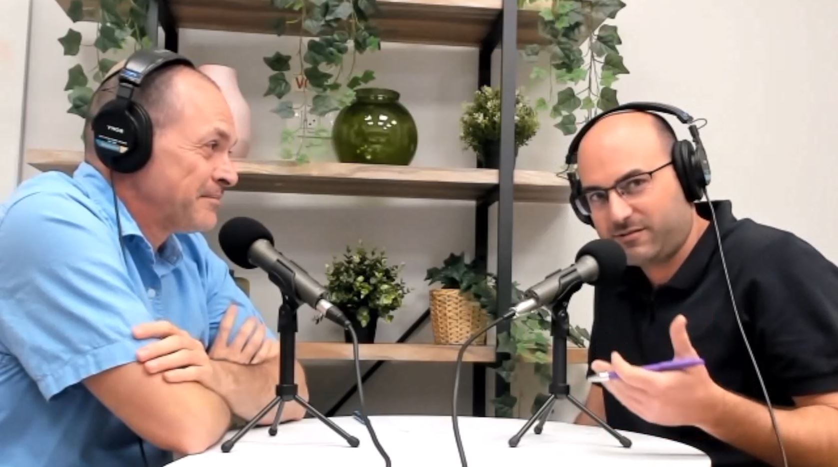 עטיפת פרק 2